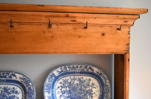 SMALL FINE DELFT OR PLATE RACK IN PINE - ADDITIONAL PHOTO 2