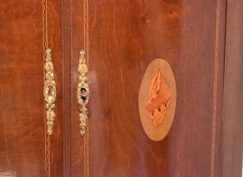 GEORGIAN MAHOGANY INLAID BOW FRONT CORNER CUPBOARD - ADDITIONAL PHOTO 5