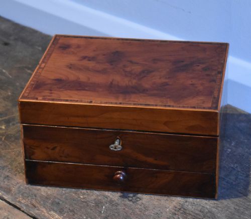 regency yew sewing or work box - CATEGORY: ANTIQUE BOXES - DATED REGENCY