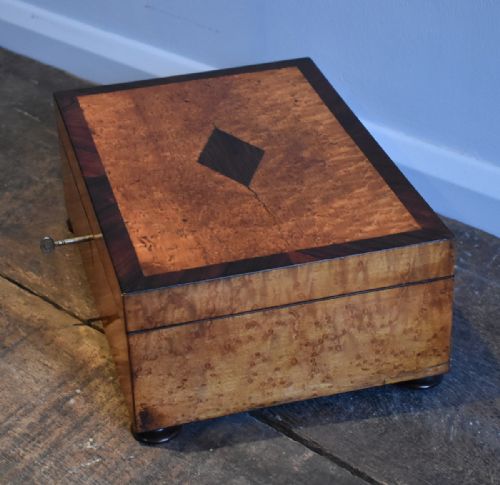 REGENCY BIRD'S EYE MAPLE SEWING OR WORK BOX - ADDITIONAL PHOTO 3