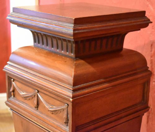FINE VICTORIAN CHIPPENDALE REVIVAL MAHOGANY PEDESTAL - ADDITIONAL PHOTO 7
