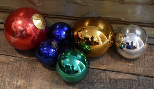 COLLECTION OF GLASS WITCHES BALLS - ADDITIONAL PHOTO 1