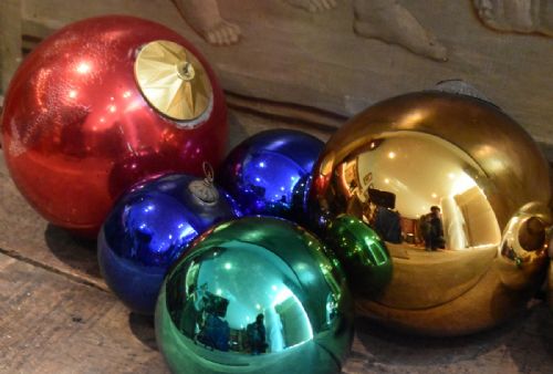 COLLECTION OF GLASS WITCHES BALLS - ADDITIONAL PHOTO 2
