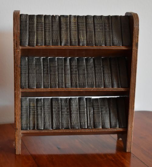 MINIATURE COMPLETE WORKS OF SHAKESPEARE - ADDITIONAL PHOTO 5