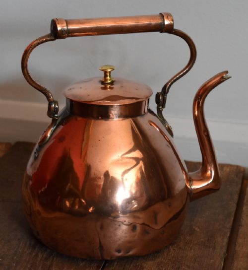 EIGHTEENTH CENTURY DUTCH COPPER KETTLE - ADDITIONAL PHOTO 1