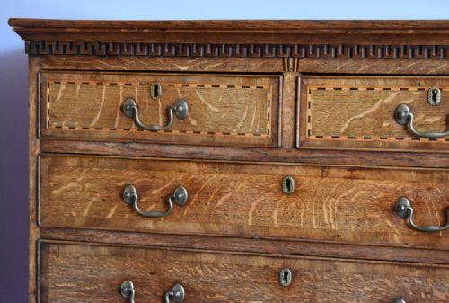 FINE GEORGIAN OAK CHEST OF DRAWERS - ADDITIONAL PHOTO 2