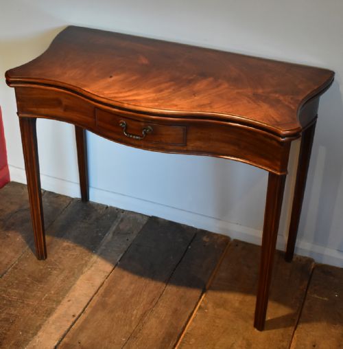 chippendale serpentine mahogany card table - CATEGORY: ANTIQUE TABLES - DATED GEORGIAN