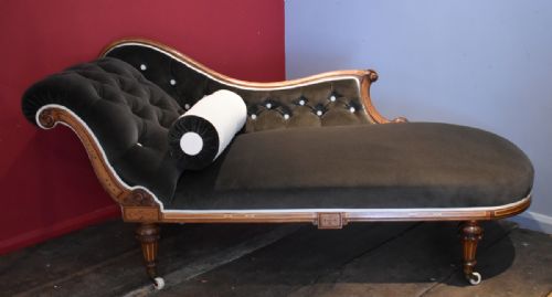 superb quality victorian chaise longue - CATEGORY: ANTIQUE SOFAS - DATED 1870