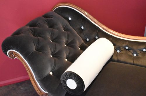 SUPERB QUALITY VICTORIAN CHAISE LONGUE - ADDITIONAL PHOTO 3