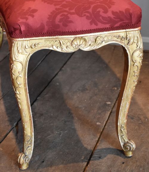 FINE CARVED GILTWOOD WINDOW SEAT - ADDITIONAL PHOTO 7