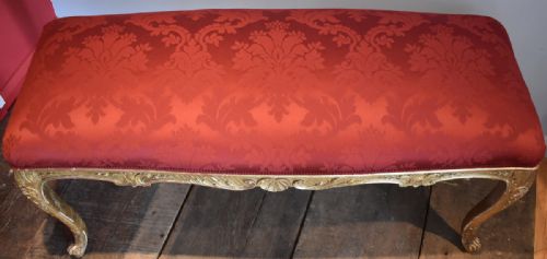 FINE CARVED GILTWOOD WINDOW SEAT - ADDITIONAL PHOTO 9