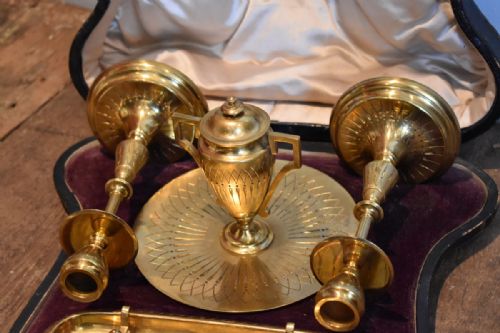 SUPERB VICTORIAN DESK SET IN PRESENTATION CASE - ADDITIONAL PHOTO 2