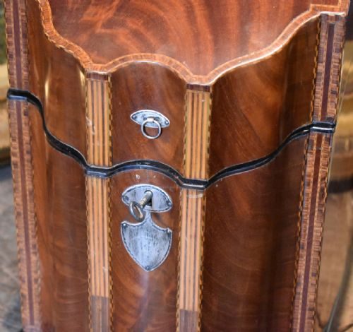FINE GEORGIAN MAHOGANY KNIFE BOX WITH CUTLERY - ADDITIONAL PHOTO 1
