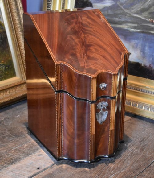 FINE GEORGIAN MAHOGANY KNIFE BOX WITH CUTLERY - ADDITIONAL PHOTO 6