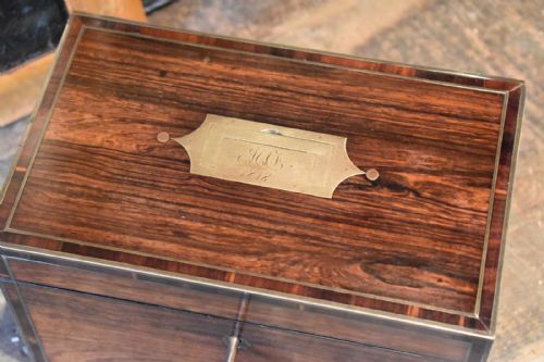 FINE GEORGIAN BRASS INLAID ROSEWOOD TEA CADDY - ADDITIONAL PHOTO 2