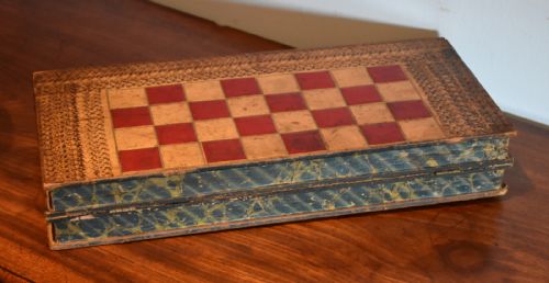 CHESS BOARD DISGUISED AS BOOKS - ADDITIONAL PHOTO 3