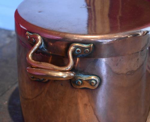 FINE QUALITY VICTORIAN COPPER LIDDED COOKING POT - ADDITIONAL PHOTO 2