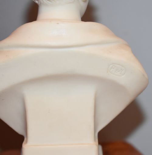 PARIAN BUST OF LORD BYRON BY ROBINSON AND LEADBEATER - ADDITIONAL PHOTO 4