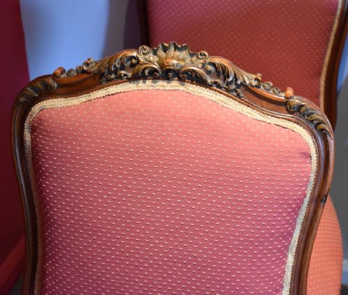FINE SET OF FOUR FRENCH WALNUT AND GILT CHAIRS - ADDITIONAL PHOTO 4