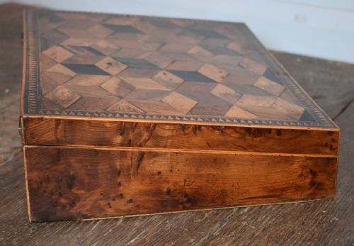 GEORGIAN BUR YEW AND PARQUETRY WRITING BOX OR SLOPE - ADDITIONAL PHOTO 3
