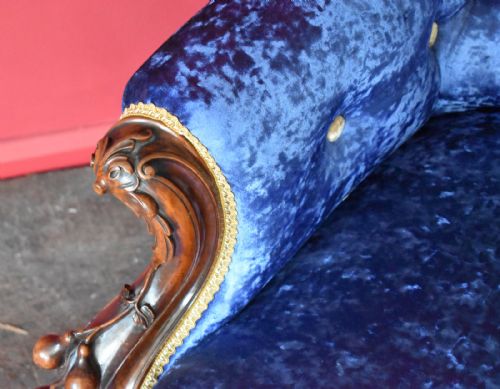 SUPERB VICTORIAN CARVED WALNUT ARMCHAIR - ADDITIONAL PHOTO 5