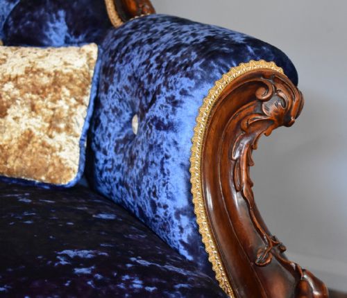 SUPERB VICTORIAN CARVED WALNUT ARMCHAIR - ADDITIONAL PHOTO 7