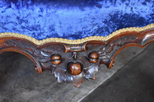 SUPERB VICTORIAN CARVED WALNUT ARMCHAIR - ADDITIONAL PHOTO 9