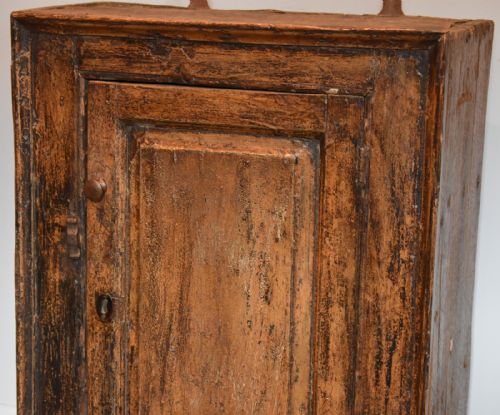 GEORGIAN PAINTED PINE WALL CUPBOARD - ADDITIONAL PHOTO 1