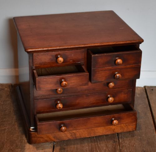 UNUSUAL DOUBLE SIDED MINIATURE CHEST OF DRAWERS - ADDITIONAL PHOTO 5