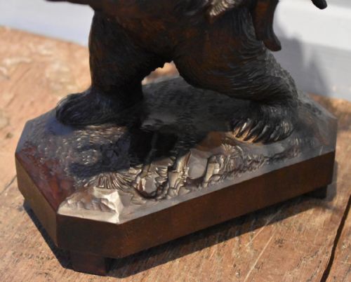 BLACK FOREST CARVED BEAR DECANTER STAND - ADDITIONAL PHOTO 2