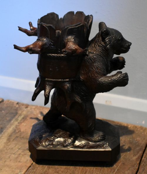 BLACK FOREST CARVED BEAR DECANTER STAND - ADDITIONAL PHOTO 3