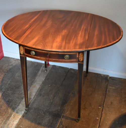GEORGIAN MAHOGANY OVAL INLAID PEMBROKE TABLE - ADDITIONAL PHOTO 3