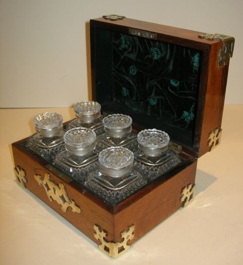 Outstanding William IV Rosewood Perfume Bottle Caddy C.1830