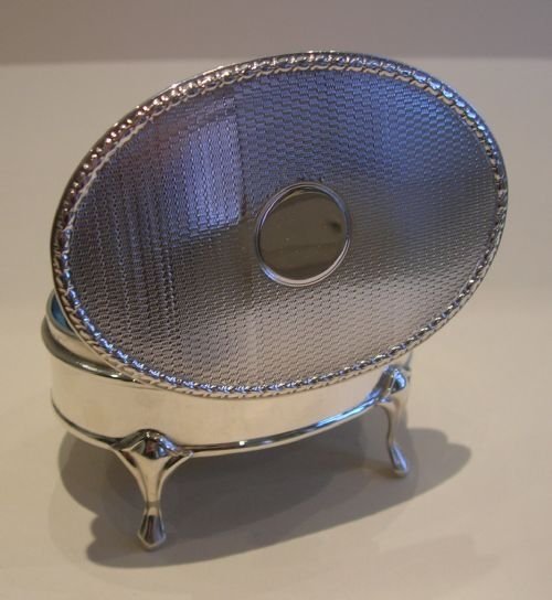 Antique English Sterling Silver Jewelry / Trinket / Ring Box