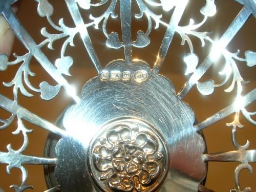 fig 1. Highly Decorative Pierced Oval Sterling Silver Dish - Tudor / English Rose