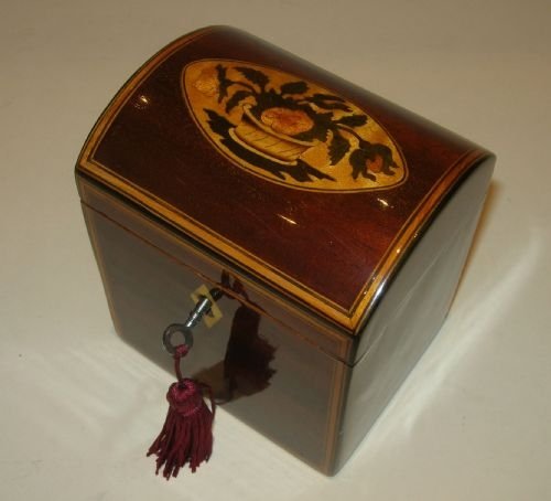 Exquisite Georgian Single Domed Tea Caddy - Flower Basket Marquetry Inlay