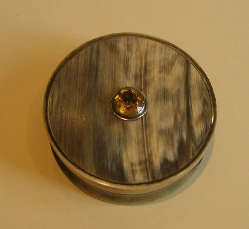 fig 1. Handsome Antique Scottish Horn Snuff Box With Cut Cairngorm Stone c.1850