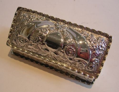 Beautiful Victorian Sterling Silver Box - Goldsmiths & Silversmiths Co., London