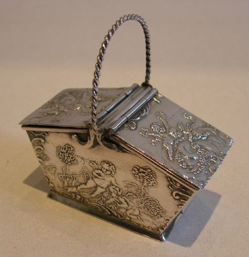 Stunning Figural Sterling Silver Box - Cherubs - London Import 1893