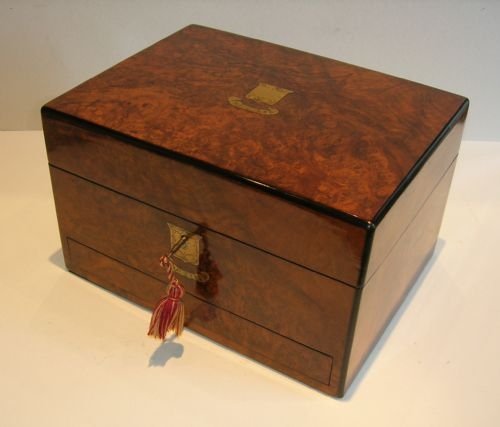 Fabulous Antique English Burl Walnut Jewellery Box C.1860
