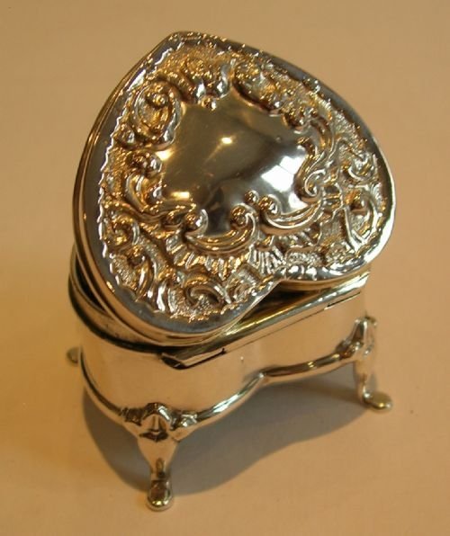 Antique English Sterling Silver Jewelry / Trinket / Ring Box - Edwardian