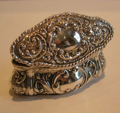 Antique English Sterling Silver Ring Box (For Three) - 1903