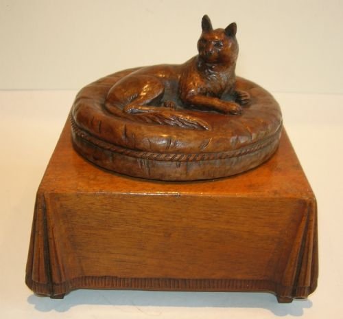 Antique Carved Wooden Box - Figural Lid - Cat C.1890 / 1900