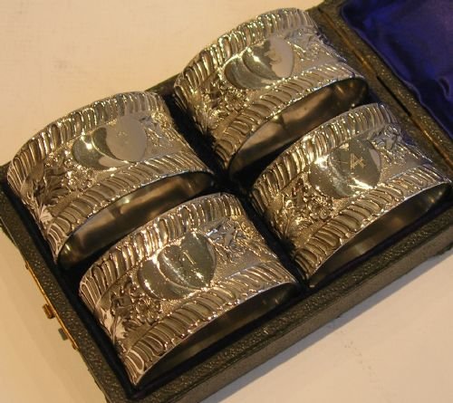 Boxed Set Four Antique English Silver Plated Napkin Rings - Hearts