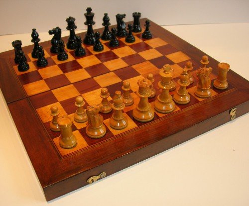 Antique English Walnut Chess / Backgammon Board / Box - Plus Chess Set