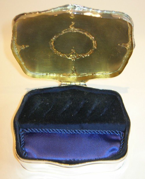 fig 1. Antique English Sterling Silver Jewelry / ring Box - 1909 - Mappin & Webb