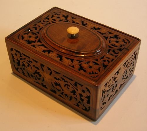 Antique Olive Wood Sorrento Pot Pourri Box C.1890