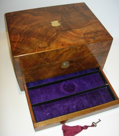 Fabulous Antique English Walnut Jewellery Box C.1860