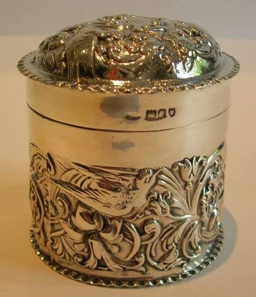 Antique Sterling Silver Vanity Box by William Comyns - Art Nouveau