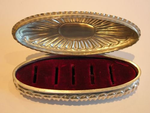 Victorian Sterling Silver Ring Box for Five Rings - 1897